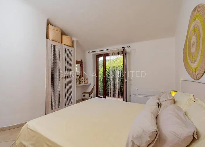 Lotus Harmony - Sardinia Unlimited Vila Portobello